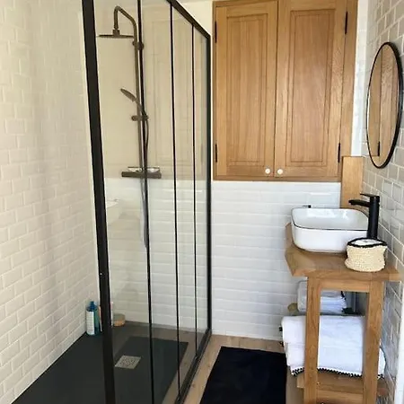 Les De Carine アパート サン・マルセル