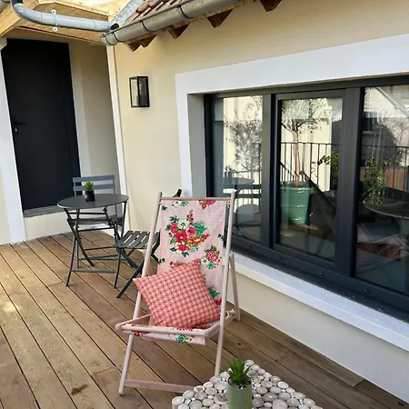 Les De Carine アパート サン・マルセル