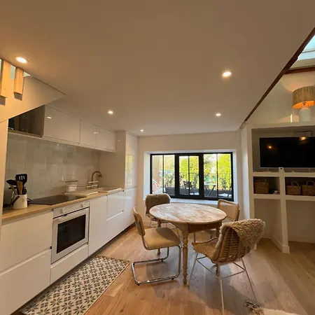 Les De Carine サン・マルセル